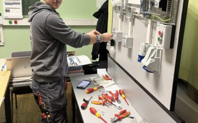 Izlučno natjecanje elektroinstalatera